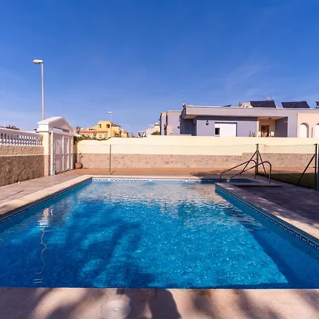 Trendyhomes Retamar Holiday home *